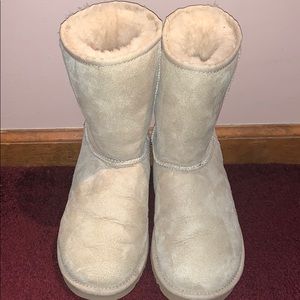Ugg classic short boots